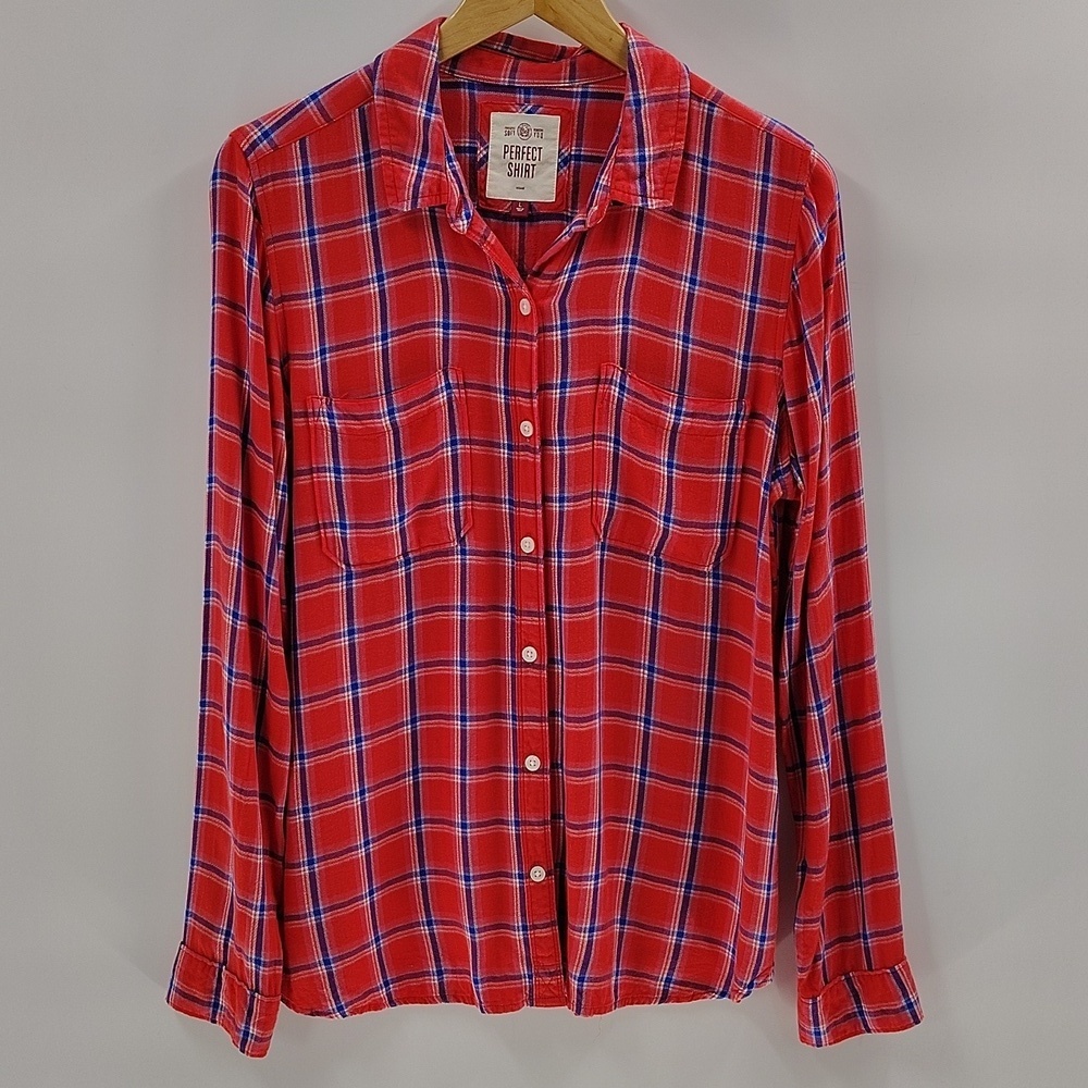 SO Perfect Shirt Button Up Light Flannel Size Large Red Blue Plaid